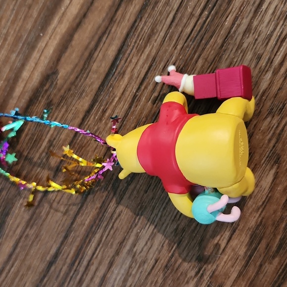 Pooh Bear Keepsake ornament - Picture 5 of 5